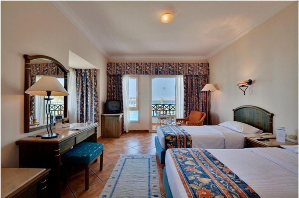 Coral Beach Resort Montazah (Adults Only) Sharm el-Sheikh Room photo